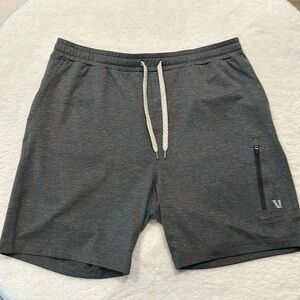 Vuori Sunday Shorts XL Charcoal Heather